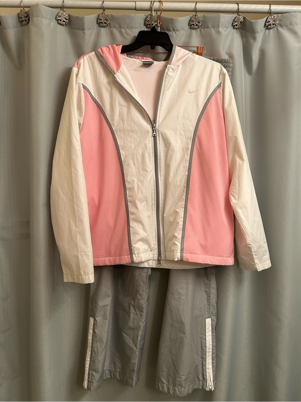 Nike Women’s Pink & White Hooded Windbreaker Tracksuit